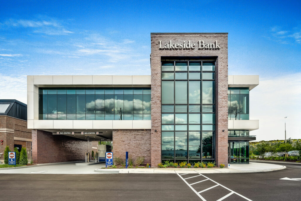 Lakeside Bank  - Cosentino Illinois 4 Facades 23 245